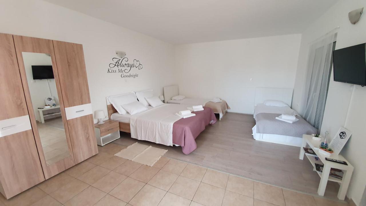 Batkoski Apartments Pag Town Zewnętrze zdjęcie