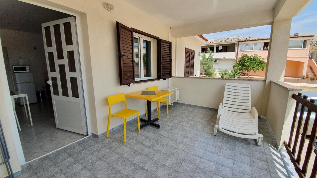 Batkoski Apartments Pag Town Zewnętrze zdjęcie