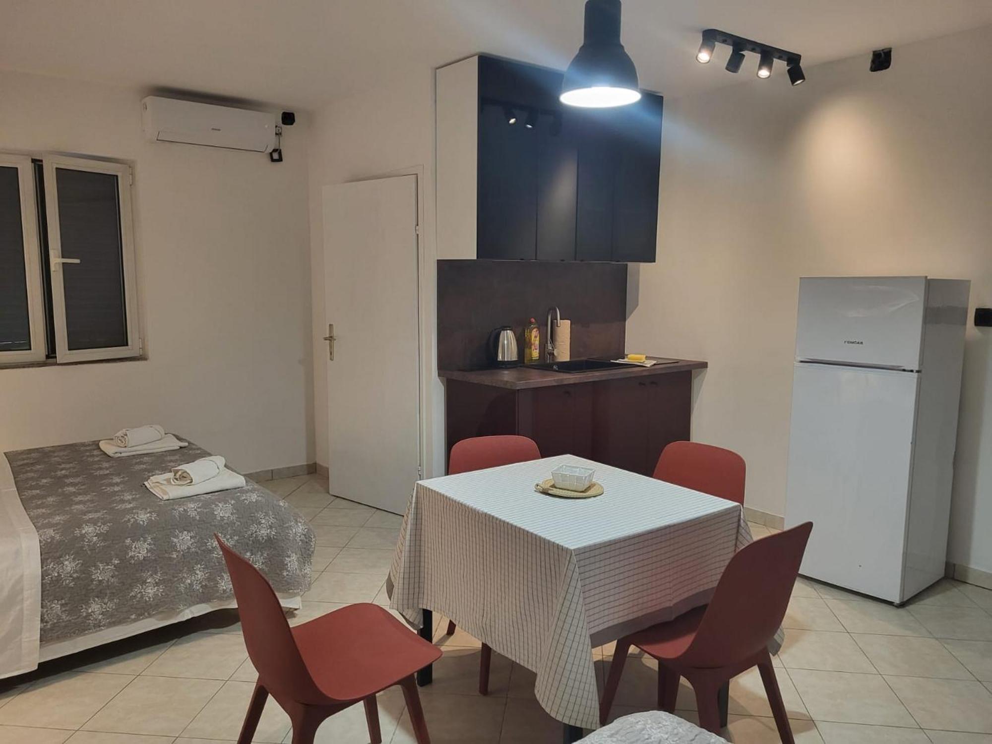 Batkoski Apartments Pag Town Zewnętrze zdjęcie