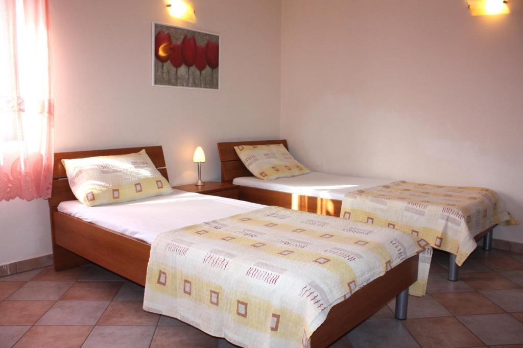 Batkoski Apartments Pag Town Zewnętrze zdjęcie