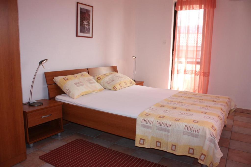 Batkoski Apartments Pag Town Zewnętrze zdjęcie