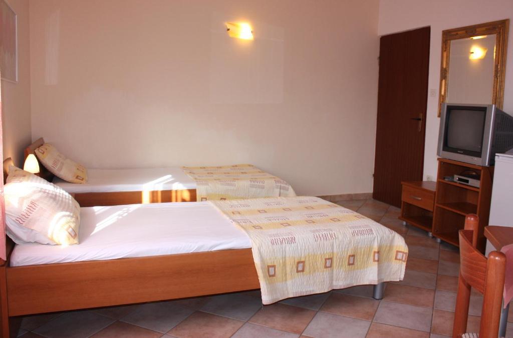 Batkoski Apartments Pag Town Pokój zdjęcie